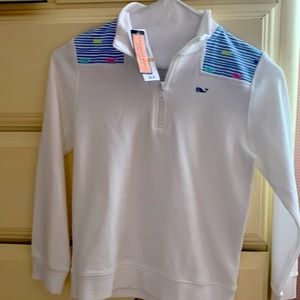 Vineyard vines whites pull over
